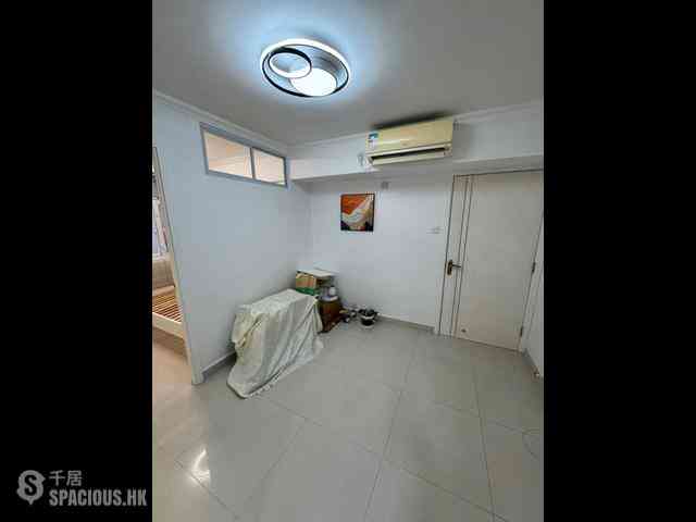 North Point - Raymond Court 03