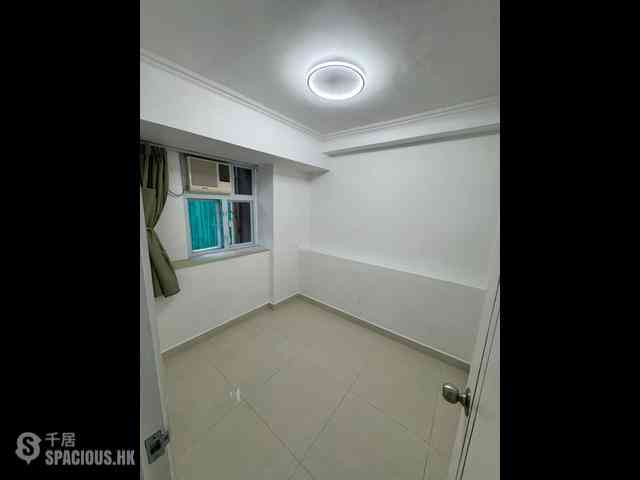 North Point - Raymond Court 05