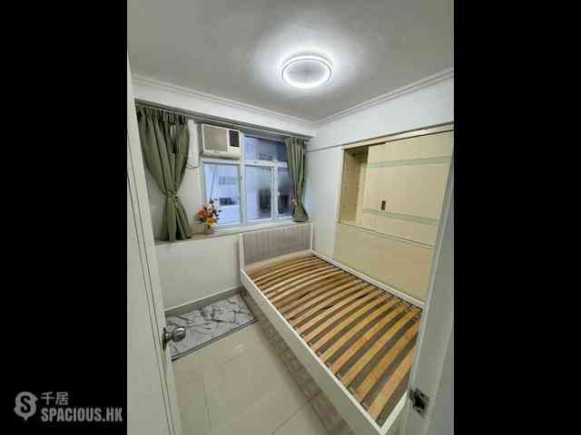North Point - Raymond Court 06