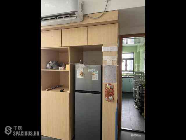 Sai Ying Pun - Lee Wai Building 03