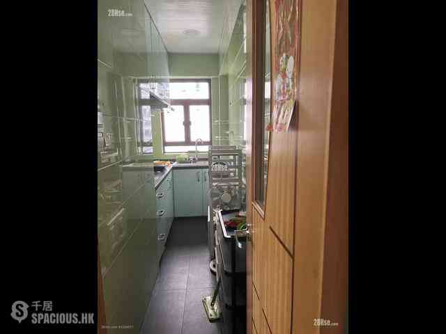 Sai Ying Pun - Lee Wai Building 07