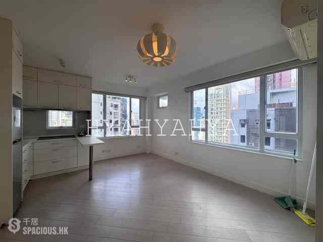 Mid Levels Central - Ying Fai Court 01