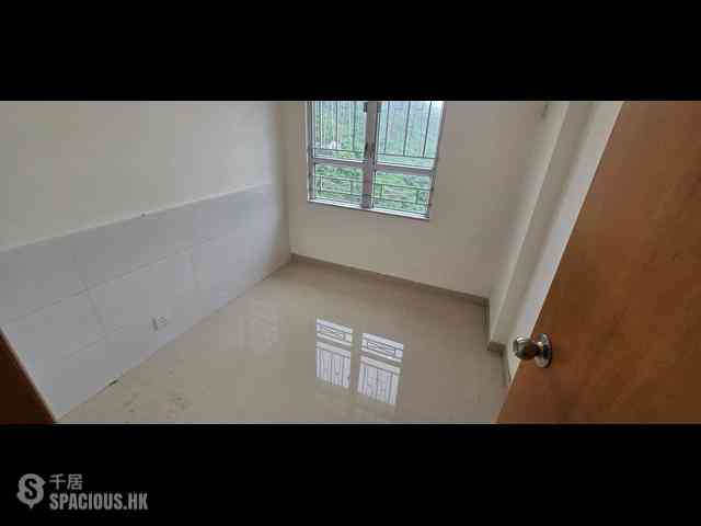 Tseung Kwan O - Tong Ming Court Tong Fai House (Block A) 02