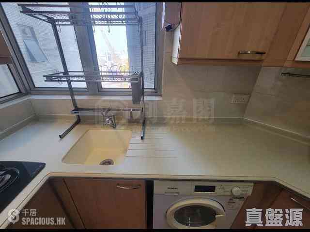 West Kowloon - Sorrento Phase 1 Block 6 09
