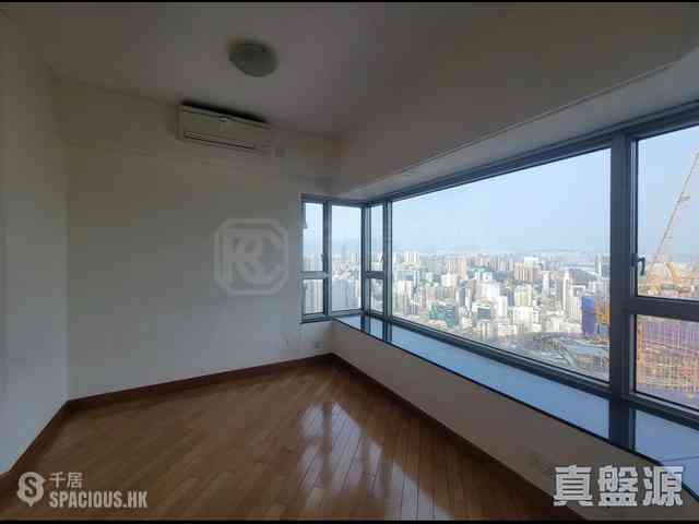 West Kowloon - Sorrento Phase 1 Block 6 07