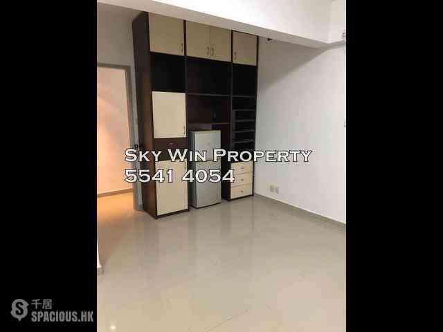 Wan Chai - Chin Hung Building 01