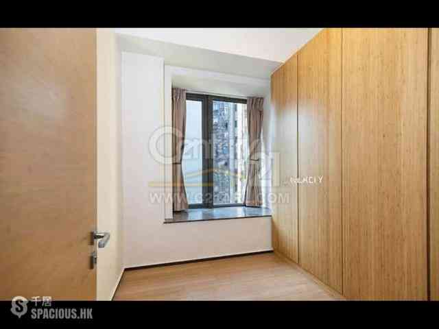 Mid Levels Central - Arezzo 14
