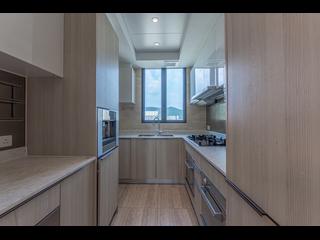 Sai Kung - The Mediterranean Block 5 05