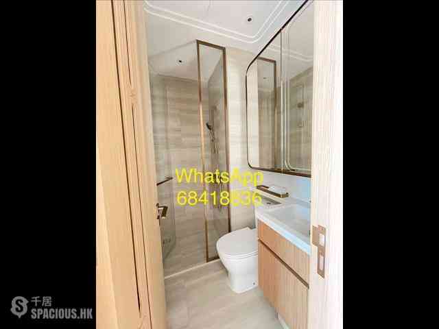 Sai Ying Pun - Upper Manor 05