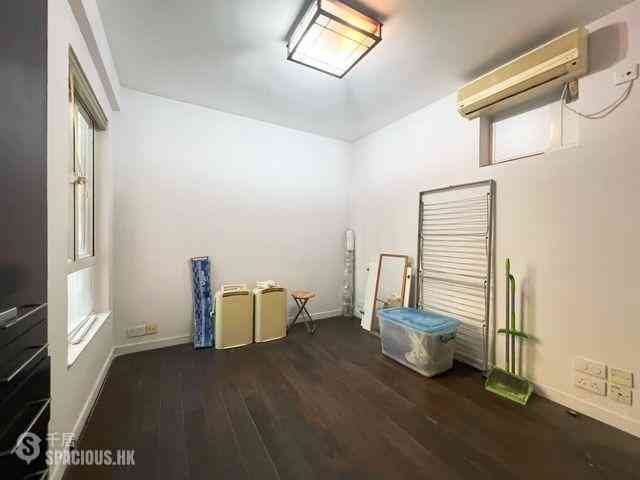 Mid Levels Central - Blessings Garden Phase I 10