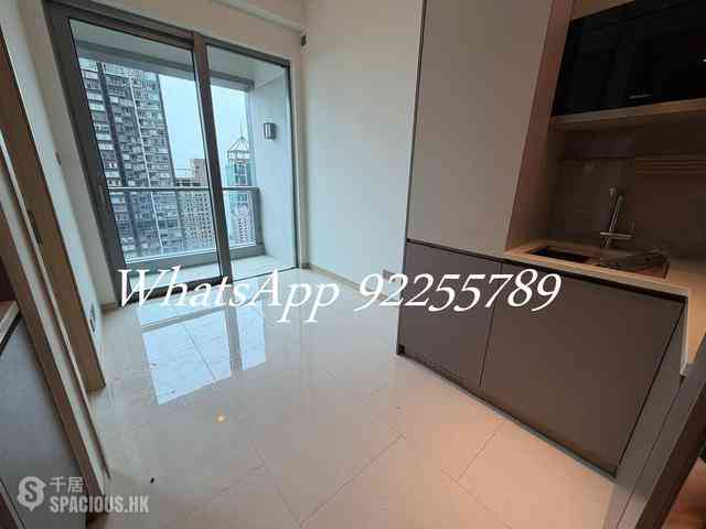 Sai Ying Pun - Upper Manor 01