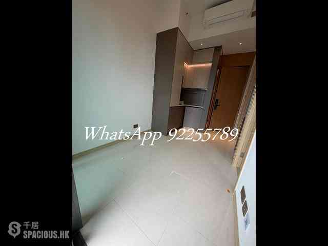Sai Ying Pun - Upper Manor 05