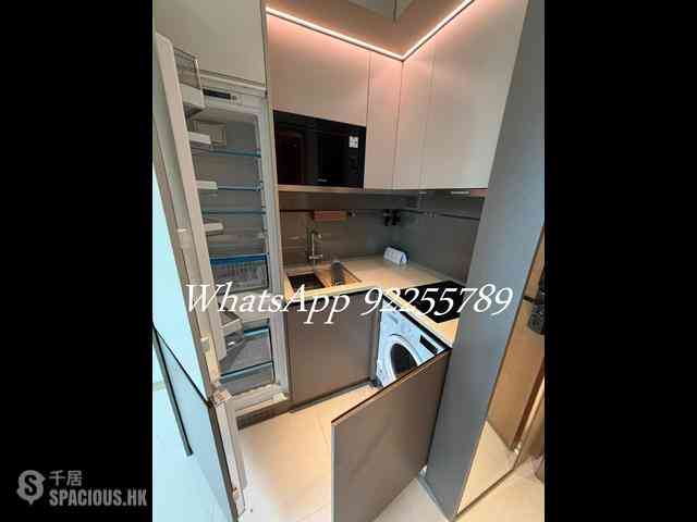 Sai Ying Pun - Upper Manor 06
