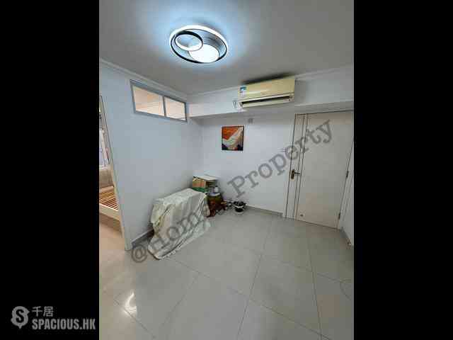 North Point - Raymond Court 02