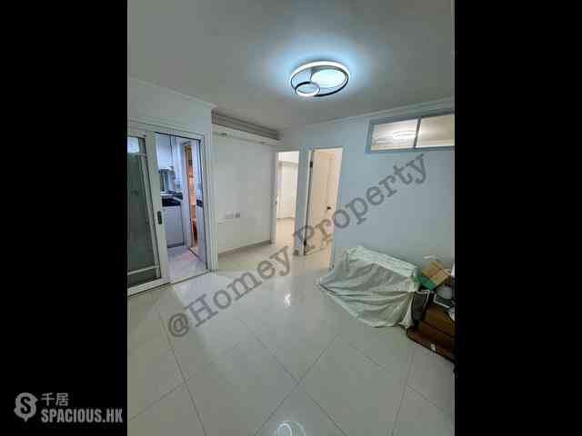 North Point - Raymond Court 01