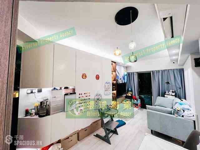 Kennedy Town - The Merton Tower 1 01