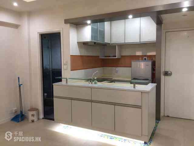 Wan Chai - Ying King Building (Mansion) 03