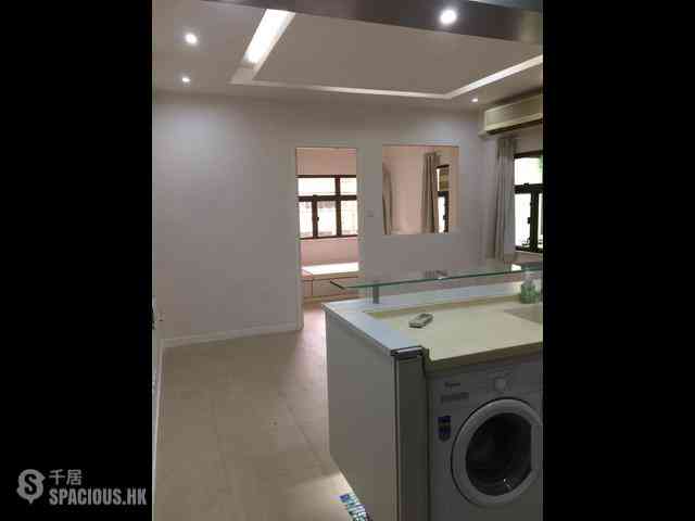 Wan Chai - Ying King Building (Mansion) 05