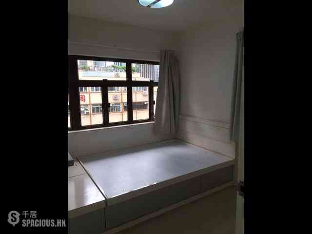 Wan Chai - Ying King Building (Mansion) 06