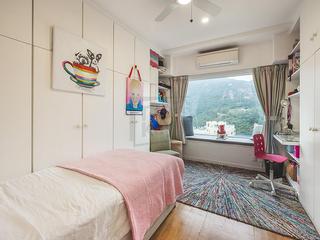 Pok Fu Lam - Woodbury Court 13