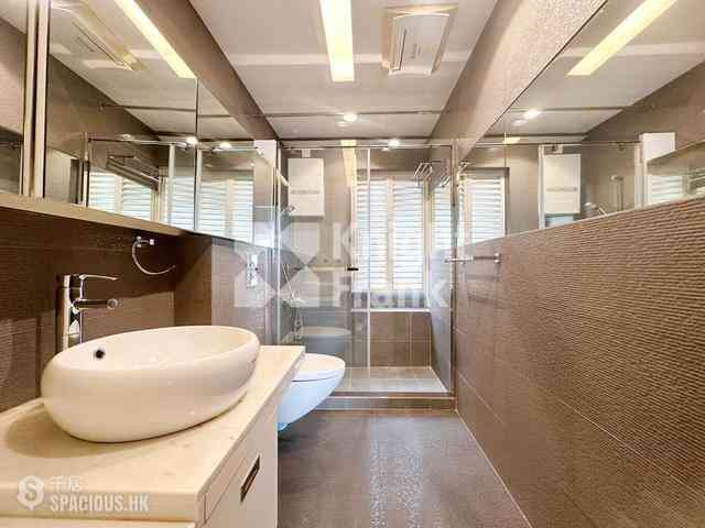 Pok Fu Lam - Woodbury Court 12
