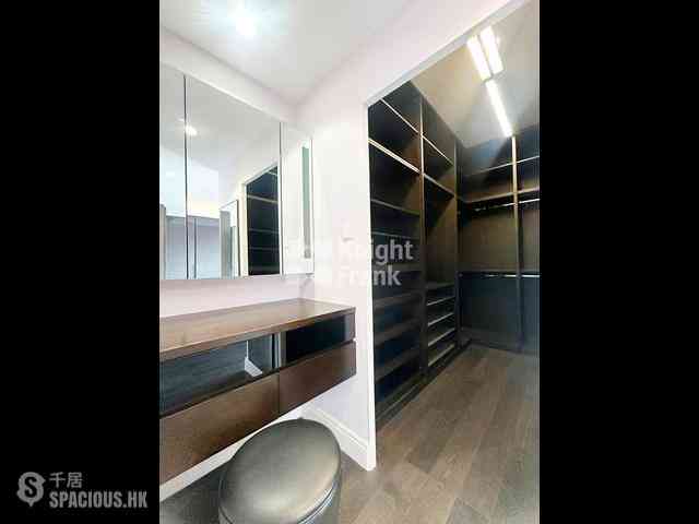 Pok Fu Lam - Woodbury Court 16
