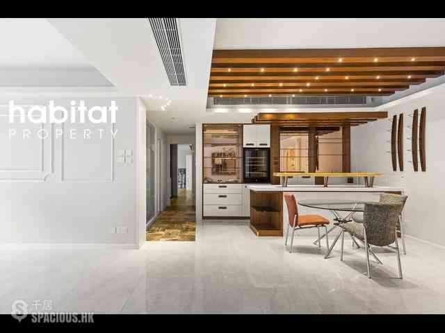 Mid Levels Central - Clovelly Court 02
