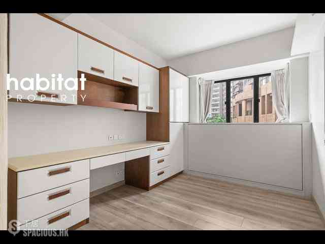 Mid Levels Central - Clovelly Court 07