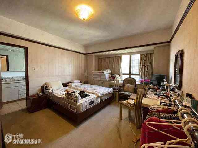 Mid Levels West - Kingsland Court 01