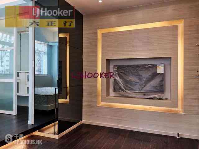 Wan Chai - Chung Wui Mansion 02