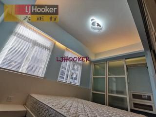 Wan Chai - Chung Wui Mansion 03