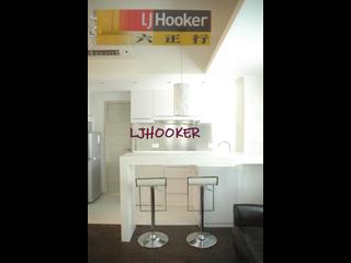 Wan Chai - Chung Wui Mansion 04