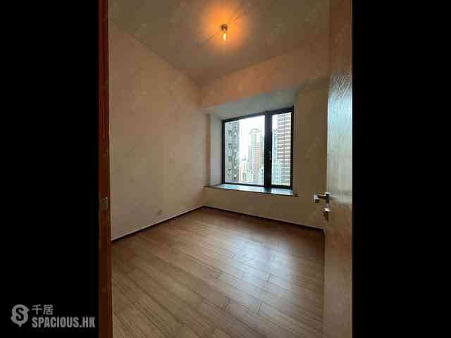 Mid Levels Central - Arezzo 03
