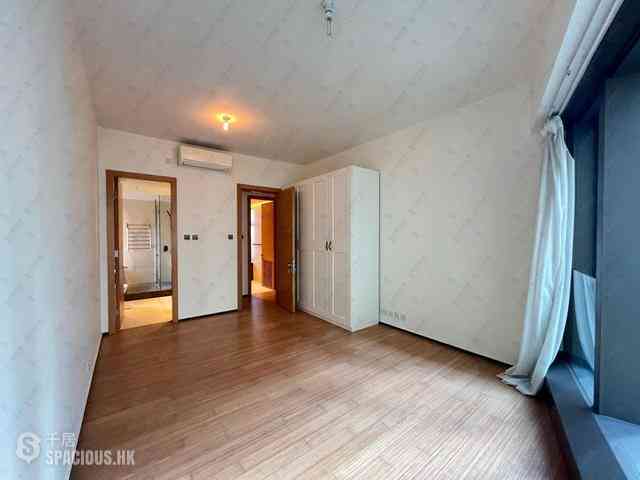 Mid Levels Central - Arezzo 14