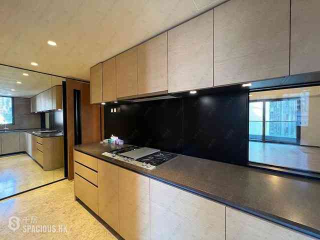 Mid Levels Central - Arezzo 17