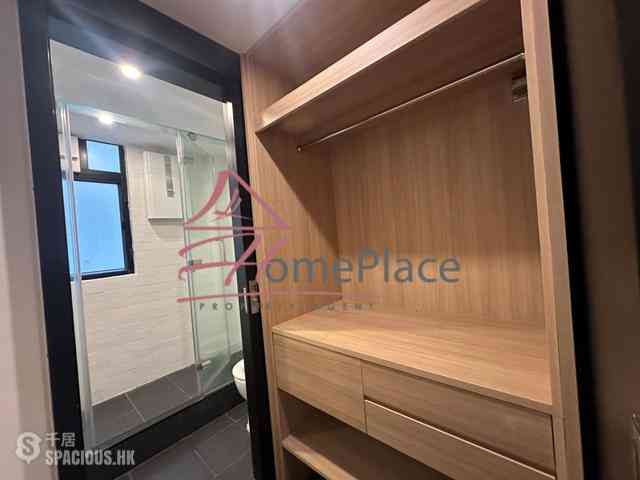 Central - 21, Aberdeen Street 03