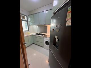Tung Chung - Coastal Skyline Phase 3 La Rossa Block B (Block 8) 03