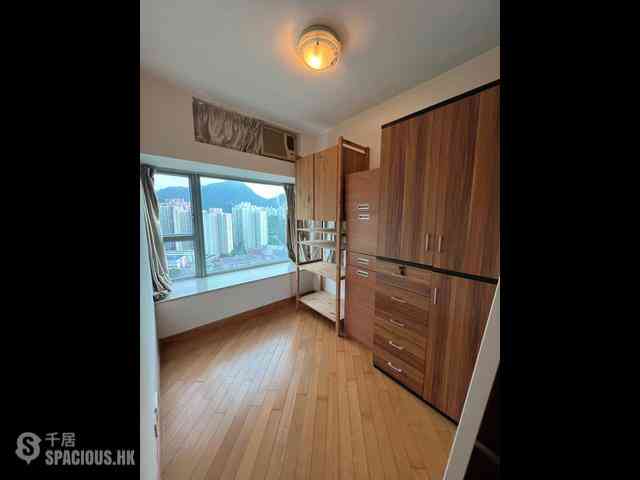 Tung Chung - Coastal Skyline Phase 3 La Rossa Block B (Block 8) 04