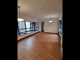 Mid Levels Central - The Grand Panorama Block 1 07
