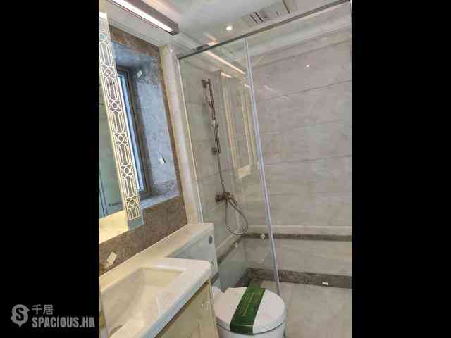 Sai Ying Pun - 63, Pokfulam Emerald House (Tower 2) 03