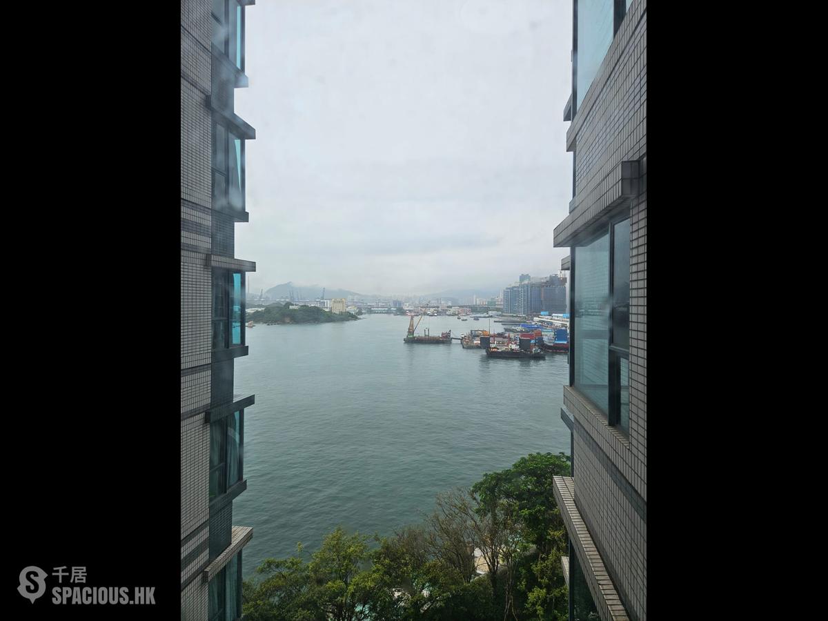 Tai Kok Tsui - The Long Beach 01