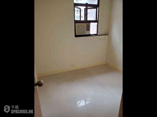 Shek Tong Tsui - Nam Cheong Building 03