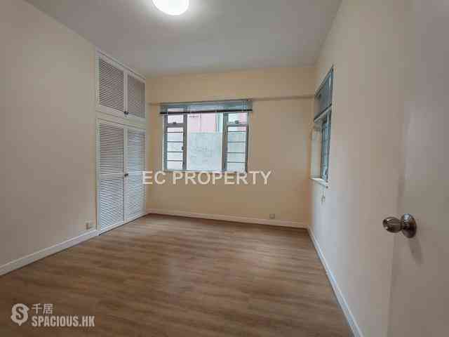 Happy Valley - Ventris Terrace 08