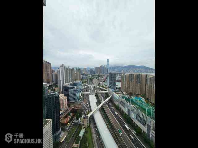 大角咀 - 君滙港 01