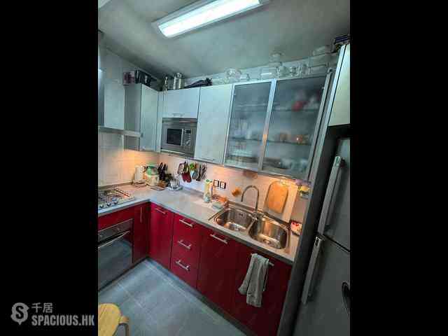 Mid Levels Central - Goldwin Heights 09