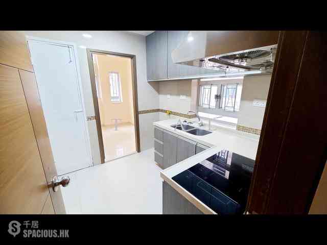 North Point - 461-463, King's Road 08