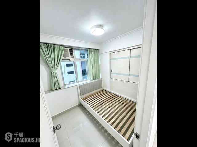 North Point - Raymond Court 03