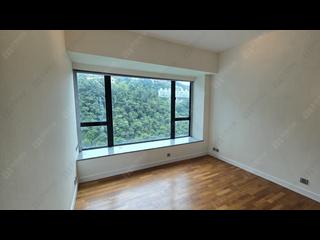 Mid Levels Central - The Harbourview 09