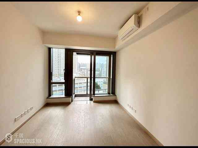 Wong Chuk Hang - The Southside Phase 2 La Marina Tower 2A 01