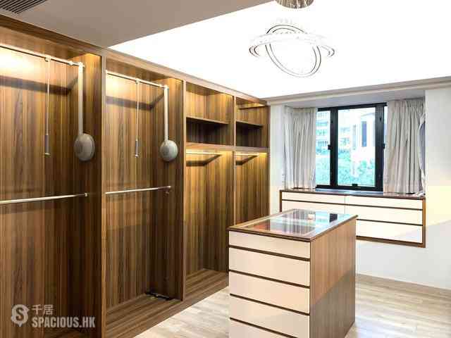 Mid Levels Central - Clovelly Court 07